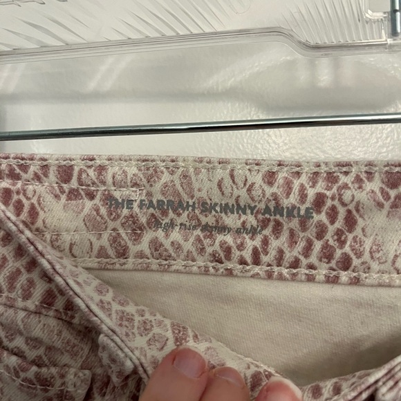 AG Jeans The Farrah Snake Print Skinny Jeans Pink Cream size 28 - Picture 9 of 14